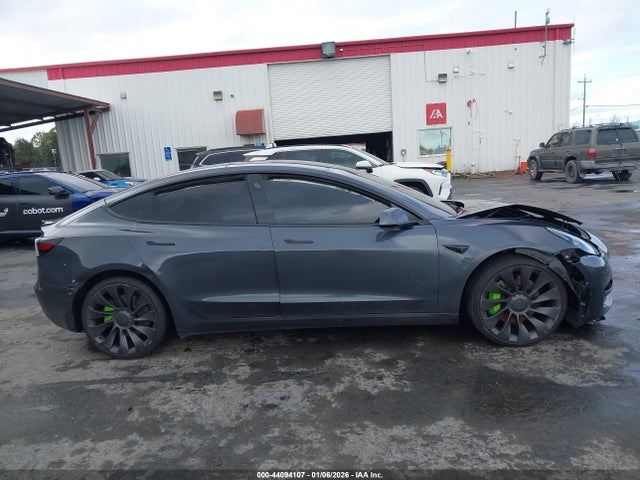 Tesla Model 3 Performance Dual Motor All-wheel Drive 2022 5YJ3E1EC3NF208468 Image 12
