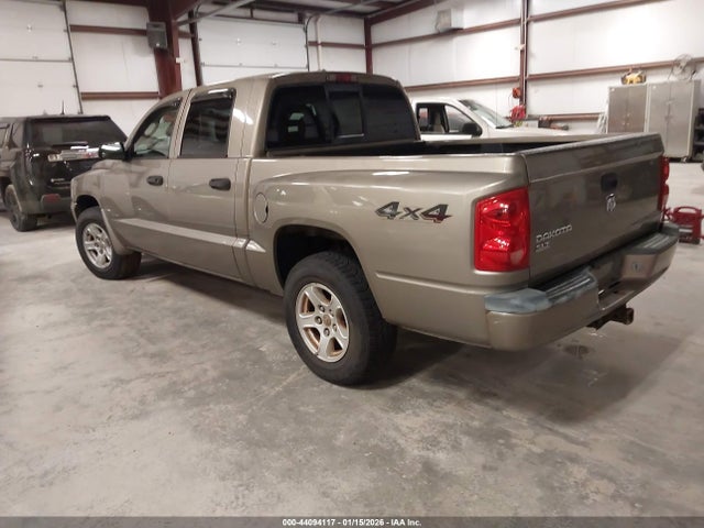 2007 DODGE DAKOTA 1D7HW48K37S129563 Photo 2