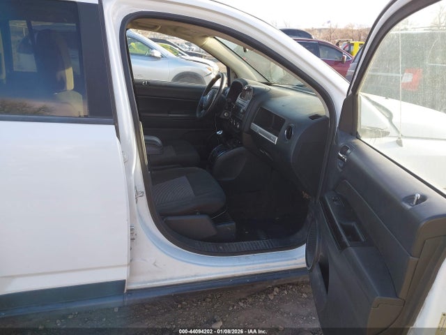2014 JEEP COMPASS 1C4NJDBB4ED506116 Photo 4