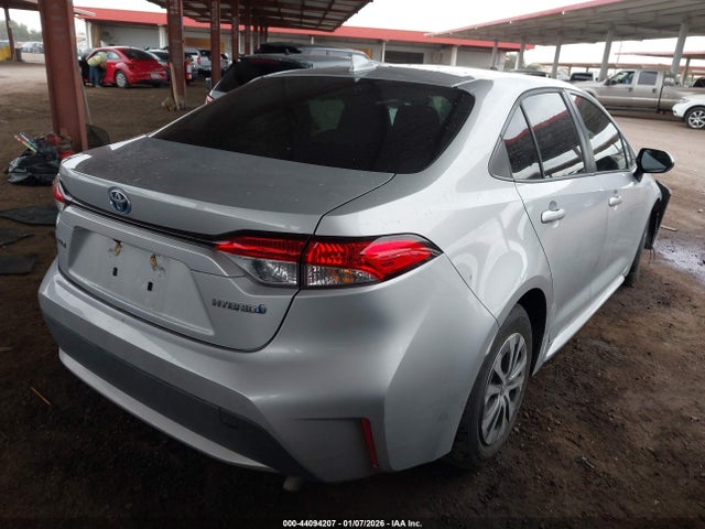 Toyota Corolla Hybrid Le 2022 JTDEAMDE3NJ051154 Image 4