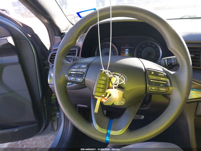 Продажа на аукционе авто 2019 Hyundai Veloster 2.0, vin: KMHTG6AF5KU017169, номер лота: 44094241