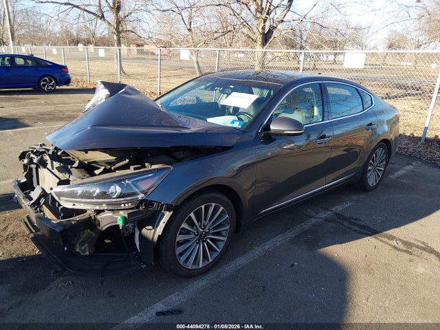 2017 KIA CADENZA KNALC4J18H5062079 Photo 1
