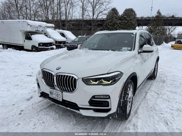 2019 BMW X5 5UXCR6C53KLK82857 Photo 1