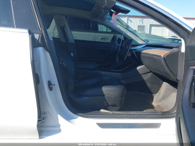 2020 TESLA MODEL 3 5YJ3E1EA3LF504389 Photo 4
