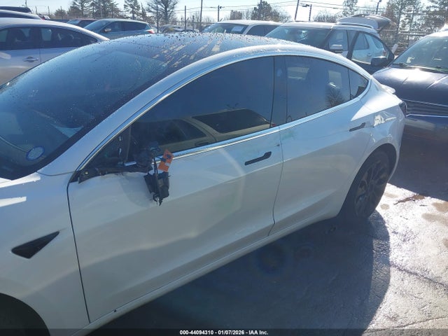 2020 TESLA MODEL 3 5YJ3E1EA3LF504389 Photo 5