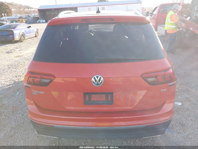3VV5B7AXXJM131084 Volkswagen Tiguan 2.0t Sel Premium