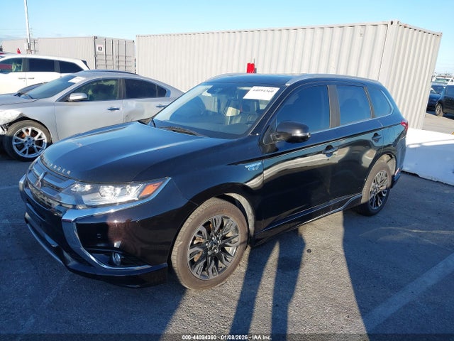 2018 MITSUBISHI OUTLANDER PHEV JA4J24A54JZ055591 Photo 1