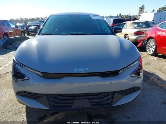 5XYC34JA8SG011893 KIA Ev6 Light Long Range