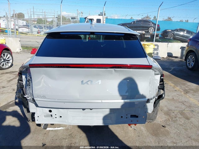 5XYC34JA8SG011893 KIA Ev6 Light Long Range
