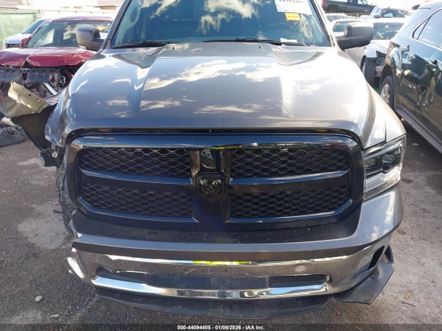 44094405 :رقم المزاد ، 1C6RR6FG0KS590560 vin ، 2019 Ram 1500 Classic Tradesman  4x2 6'4 Box مزاد بيع