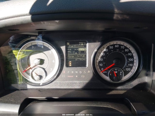 44094405 :رقم المزاد ، 1C6RR6FG0KS590560 vin ، 2019 Ram 1500 Classic Tradesman  4x2 6'4 Box مزاد بيع
