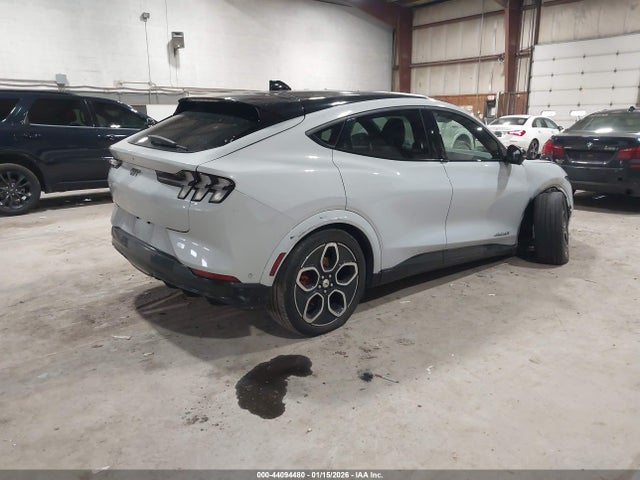 Ford Mustang Mach-e Gt 2022 3FMTK4SE4NMA12658 Image 4