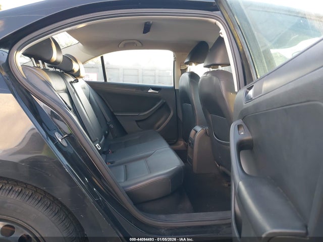 3VWD17AJ8EM420377 Volkswagen Jetta 1.8t Se