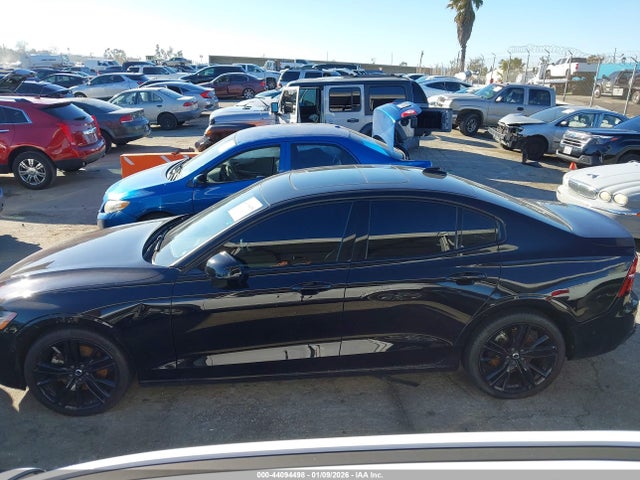 Volvo S60 B5 Plus Black Edition 2024 7JRL12TH5RG299241 Image 14