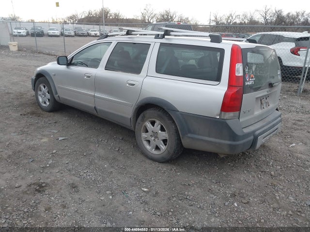 2005 VOLVO XC70 YV1SZ592051196050 Photo 2