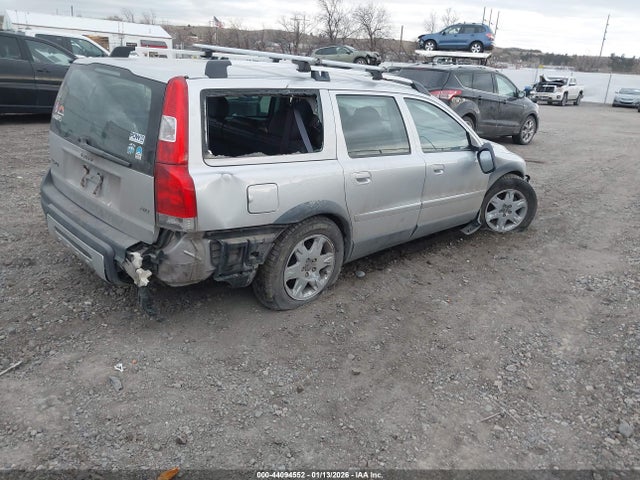 2005 VOLVO XC70 YV1SZ592051196050 Photo 3