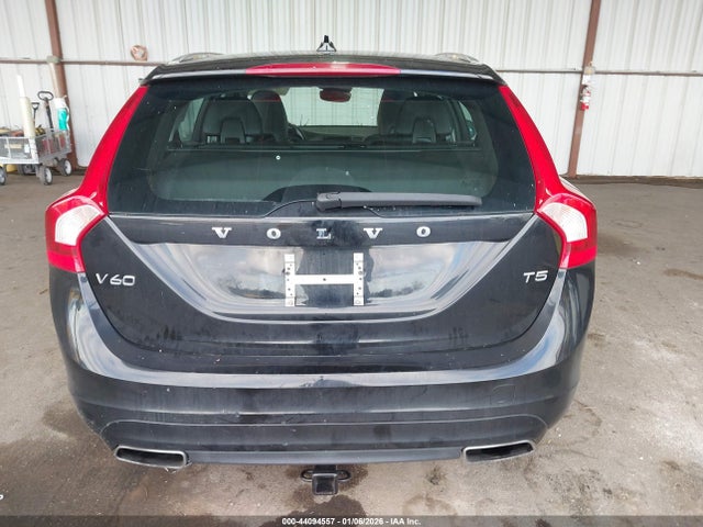 Volvo V60 T5 Drive-e Premier 2016 YV140MEK0G1287597 Image 16