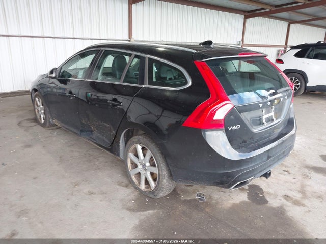 Volvo V60 T5 Drive-e Premier 2016 YV140MEK0G1287597 Image 3