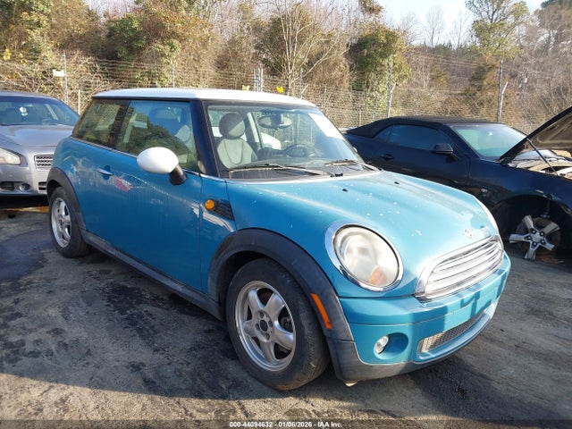 2009 MINI COOPER WMWMF33549TU70890
