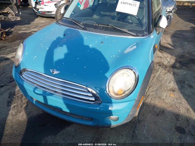 2009 MINI COOPER WMWMF33549TU70890 Photo 5