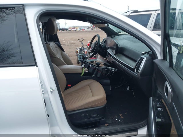 2025 KIA SORENTO 5XYRKDJFXSG392736 Photo 4