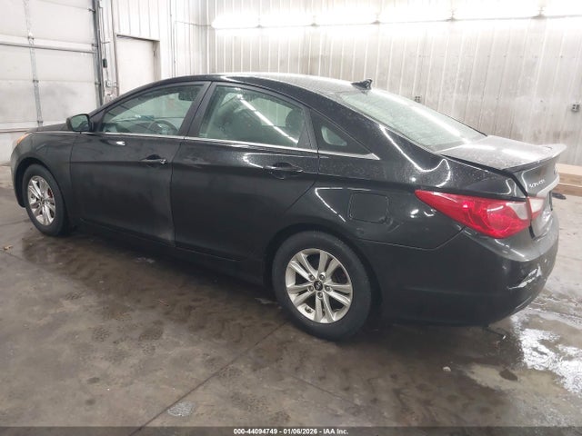 2013 HYUNDAI SONATA 5NPEB4AC1DH648102 Photo 2