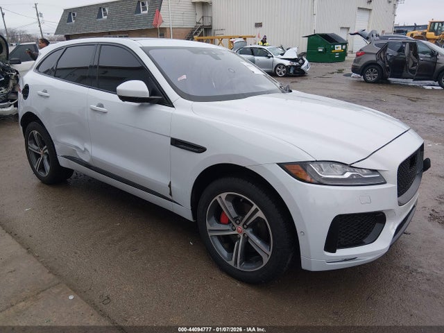 2017 JAGUAR F-PACE SADCM2BV5HA053633 Photo 0