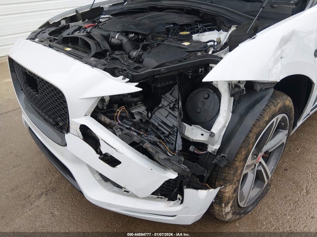 2017 JAGUAR F-PACE SADCM2BV5HA053633 Photo 5