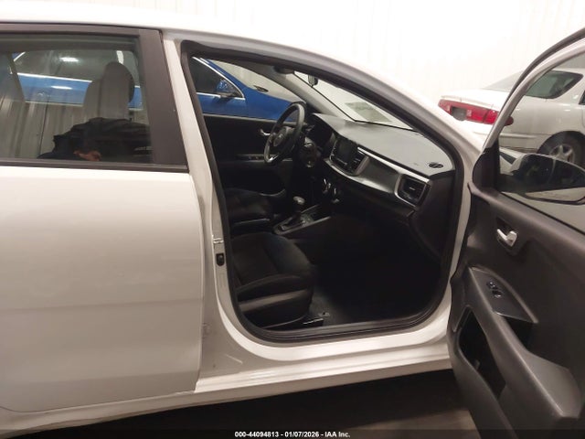3KPA24AD8LE285386 KIA RIO LX