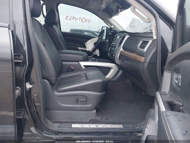 2019 NISSAN TITAN XD 1N6AA1F45KN531263 Photo 4