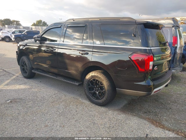 1FMJU1RG7PEA28076 Ford Expedition Timberline