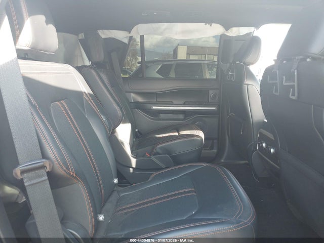 1FMJU1RG7PEA28076 Ford Expedition Timberline