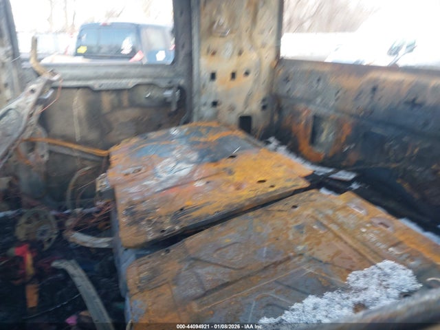 3C63R3ML2HG603166 RAM 3500 Laramie 4x4 6&#039;4 Box
