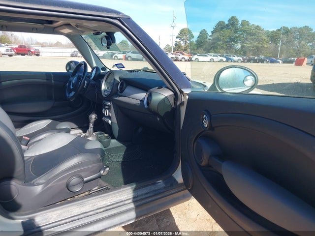 2007 MINI COOPER WMWMF33547TT52321 Photo 4