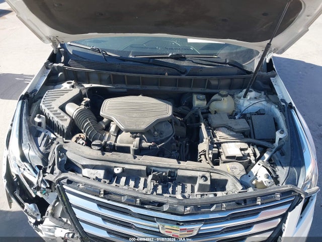 44094982 :رقم المزاد ، 1GYKNBRS6HZ259247 vin ، 2017 Cadillac Xt5 Luxury مزاد بيع