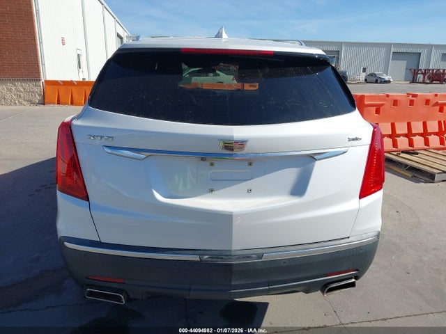 44094982 :رقم المزاد ، 1GYKNBRS6HZ259247 vin ، 2017 Cadillac Xt5 Luxury مزاد بيع