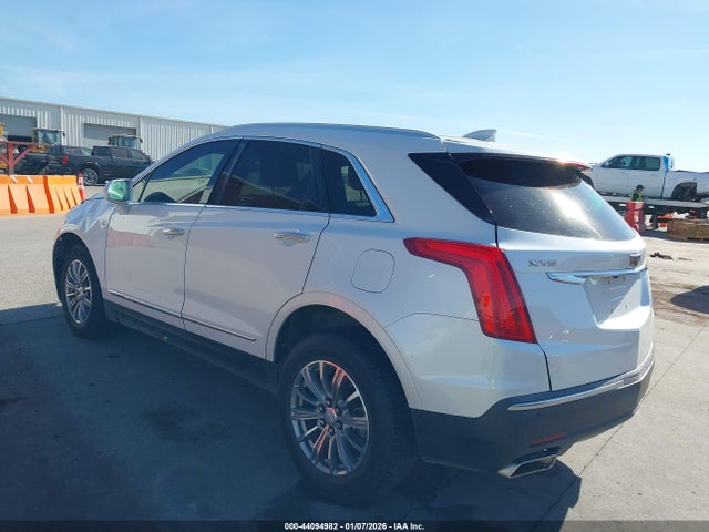 44094982 :رقم المزاد ، 1GYKNBRS6HZ259247 vin ، 2017 Cadillac Xt5 Luxury مزاد بيع