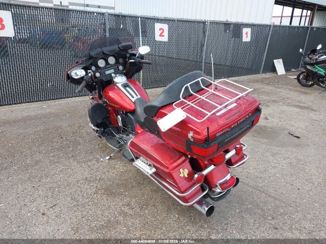 2012 HARLEY-DAVIDSON FLHTCU 1HD1FCM16CB604778 Photo 2