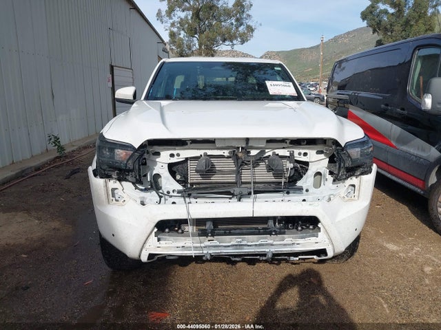3TMLB5JN0RM031385 Toyota Tacoma Sr5