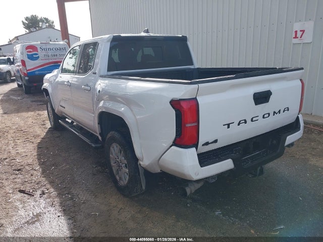 3TMLB5JN0RM031385 Toyota Tacoma Sr5