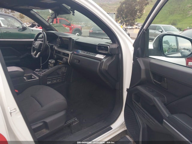 3TMLB5JN0RM031385 Toyota Tacoma Sr5