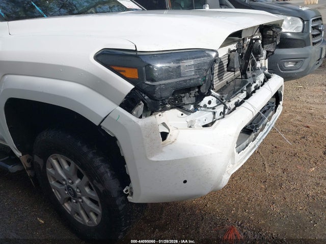 3TMLB5JN0RM031385 Toyota Tacoma Sr5