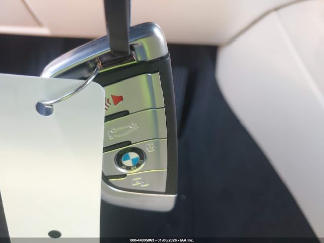 2019 BMW 330I WBA5R1C57KAK07438 Photo 10