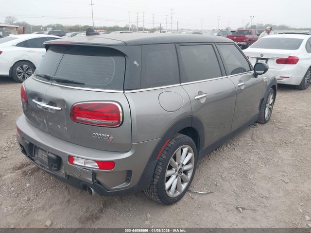 2020 MINI CLUBMAN WMWLV7C0XL2M49288 Photo 3