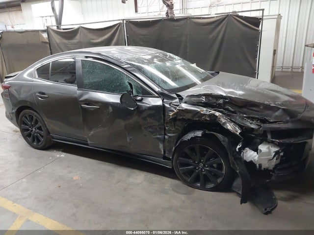 44095070 :رقم المزاد ، JM1BPABM0S1768388 vin ، 2025 Mazda Mazda3 2.5 S Select Sport مزاد بيع