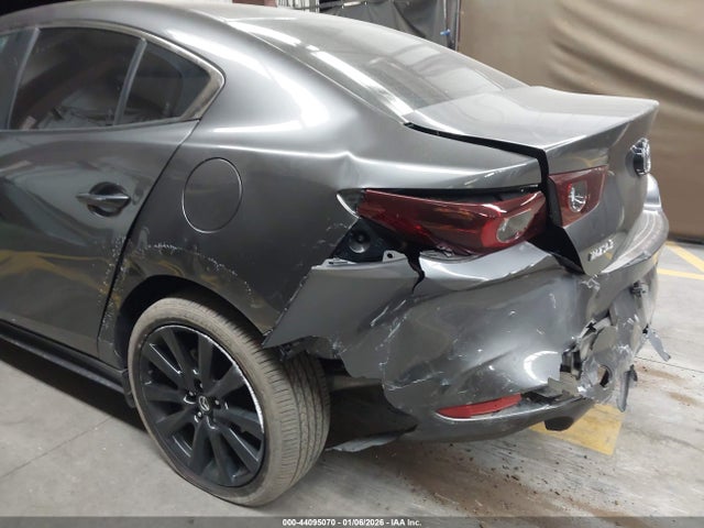 44095070 :رقم المزاد ، JM1BPABM0S1768388 vin ، 2025 Mazda Mazda3 2.5 S Select Sport مزاد بيع