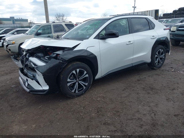 Toyota BZ4X XLE 2024 JTMABACAXRA082562 Image 2