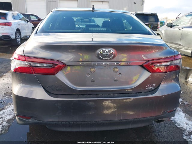 Toyota Camry Xle Awd 2022 4T1F11BK0NU061677 Image 16