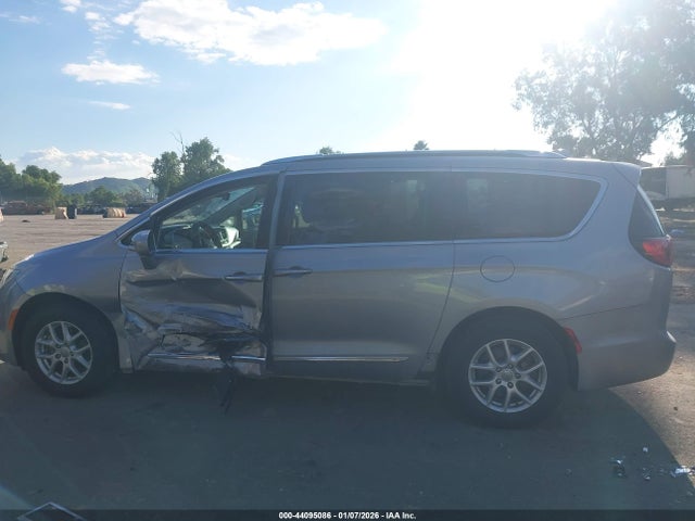 Chrysler Pacifica Touring L 2020 2C4RC1BG8LR130505 Image 14