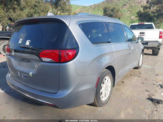 Chrysler Pacifica Touring L 2020 2C4RC1BG8LR130505 Image 4